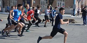 Центр Орска превратился в стадион – прошла легкоатлетическая эстафета