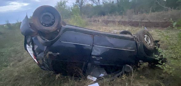 Под Орском перевернулась  LADA Kalina, водитель получил многочисленные переломы