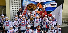 Хоккеисты из Новотроицка завоевали золото всероссийского турнира