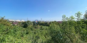 Как сейчас выглядит территория в пойме Урала в Оренбурге, где планируется строительство многоквартирного дома?
