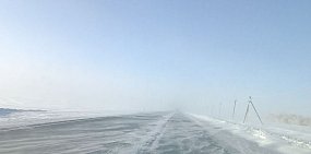 Трасса Оренбург - Орск зимой. Фото из архива