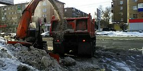 За сутки с проспекта Ленина Орска вывезли более 2,2 тыс. кубометров снега