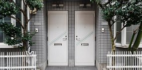 Как выбрать двери для ремонта: материалы, цена, этапы покупки