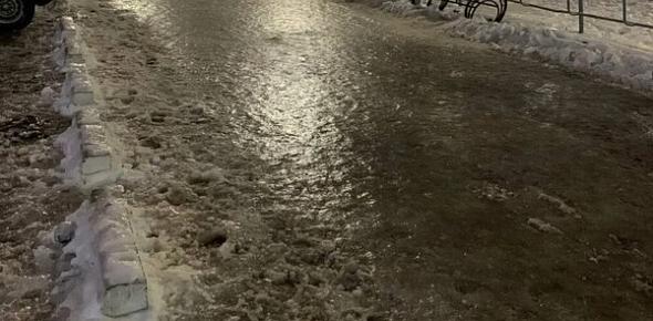 Гололед в Оренбургской области. Фото из архива 