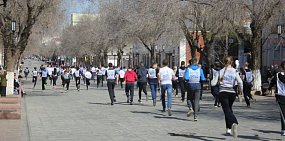 «Космический забег» в Оренбурге: Около 500 человек вышли на старт 