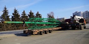 В сквере им. Гагарина устанавливают главную елку Южного округа Оренбурга