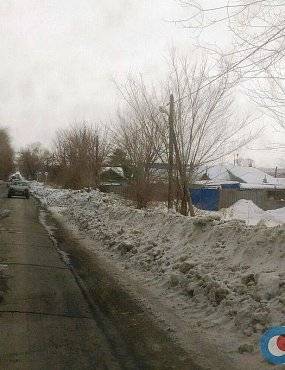 Оставлять снег на обочинах и газонах Орска запрещено 