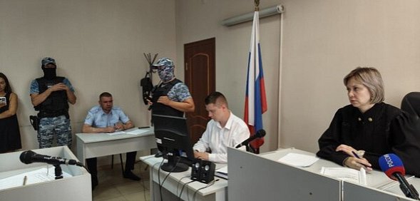 В зале Ленинского районного суда 4 июля