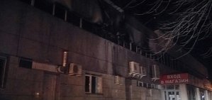 В Оренбурге сгорел еще один торговый комплекс: ночью вспыхнул ТК «Радуга»