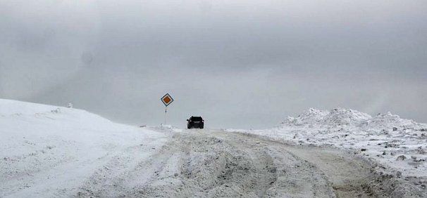 В Орске дорога в поселок Мостострой оказалась непроезжей из-за большого перемета