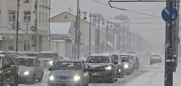 В Оренбурге и Орске метель и сильный ветер: фоторепортаж Урал56.Ру с улиц городов