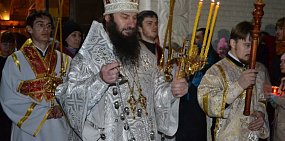 Епископ Орский и Гайский Ириней совершает пасхальный Крестный ход. Орск, 12.04.2015