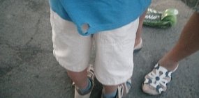 Очевидцы: — В центре Орска на ребенка напала собака