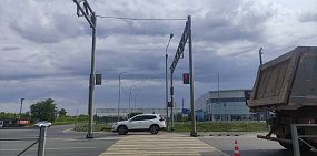 В Оренбурге грузовик сбил пешехода на регулируемом переходе