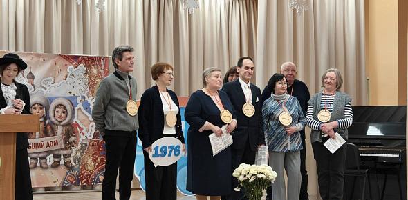 «Золотые» выпускники школы №57 собрались на вечер встречи в Оренбурге